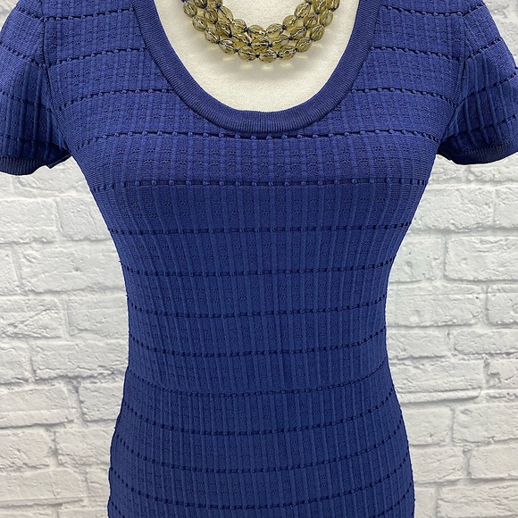 Michael Kors Textured Knit Bodycon Dress - Picture 4 of 9